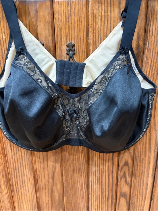 Goddess Other - Goddess Black Lace Full Coverage Underwire Bra
Size 42G